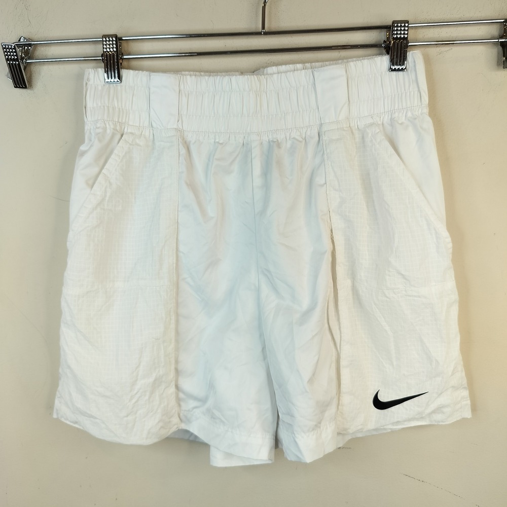 Nike‎ Woven Shorts Womens Medium Ripstop Sporty Swoosh White